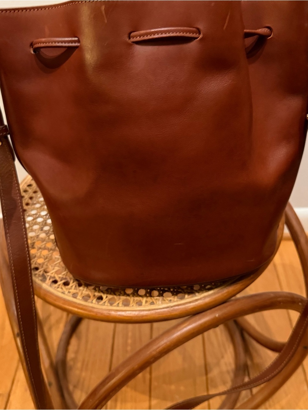 Sézane Farrow Bucket Bag - Picture 9 of 9